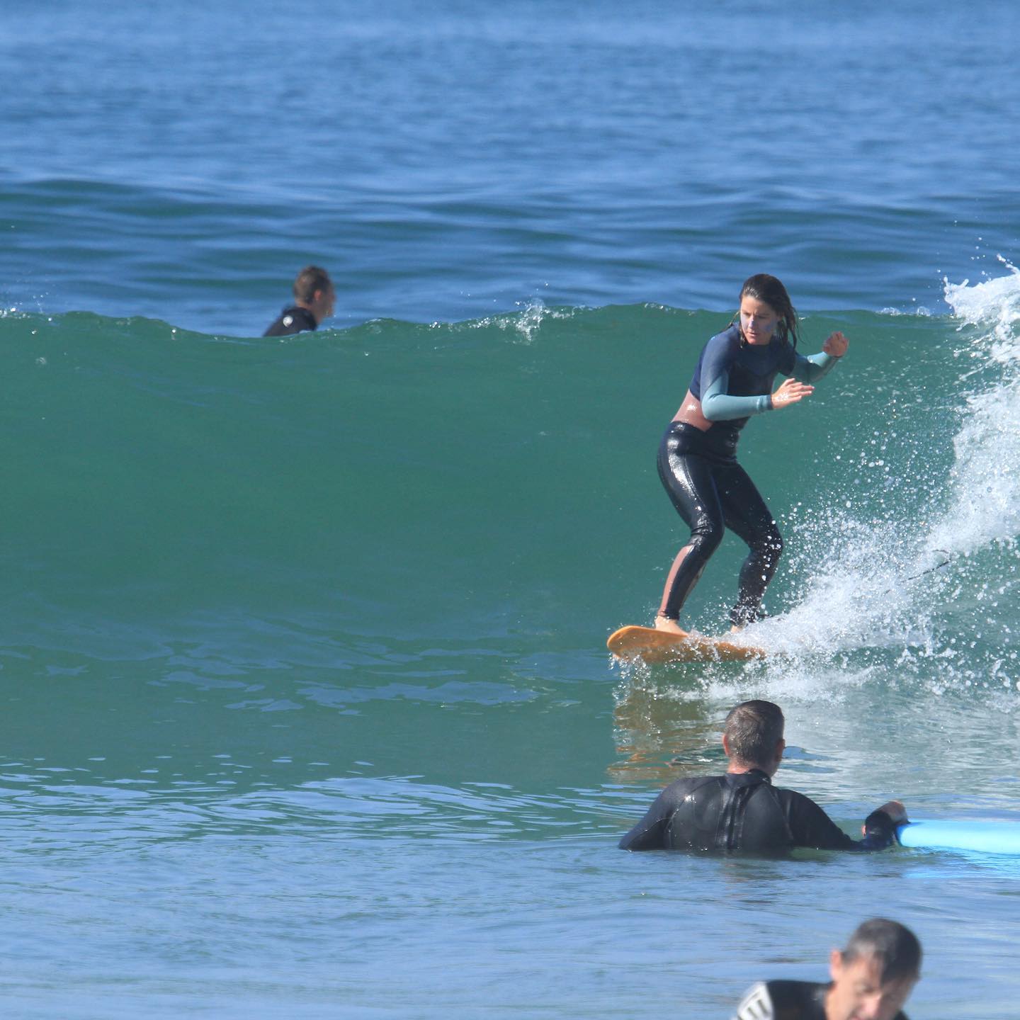 BeginnerSurfersImage